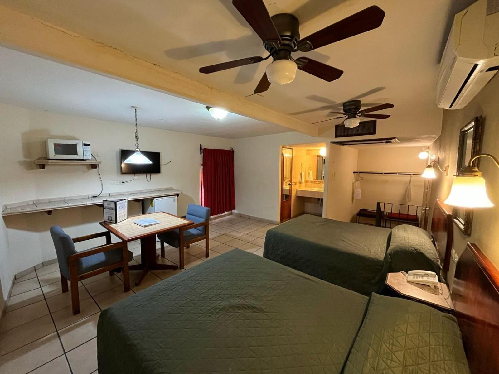 הרמוסיו Hotel Suites Kino מראה חיצוני תמונה
